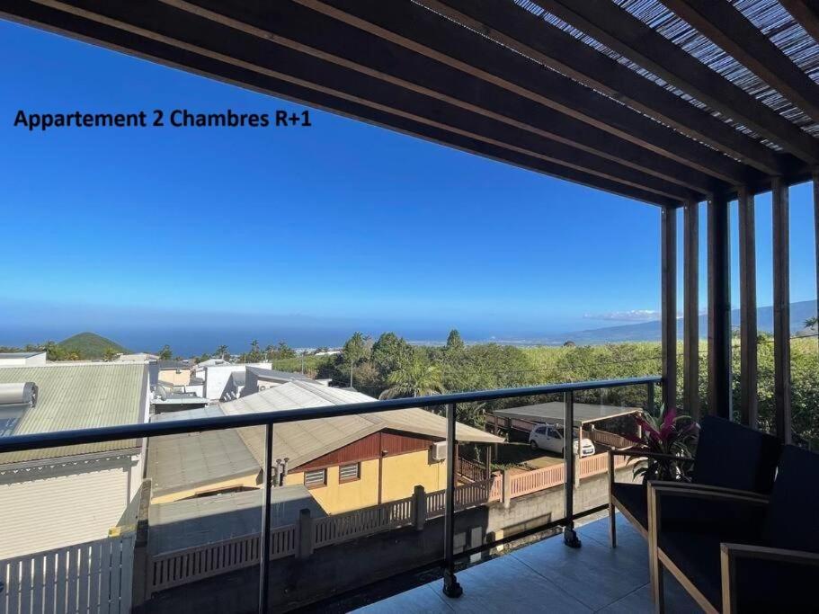 Mont-Vert Exotique - Calme - Vue Et Parking 圣皮埃尔 外观 照片